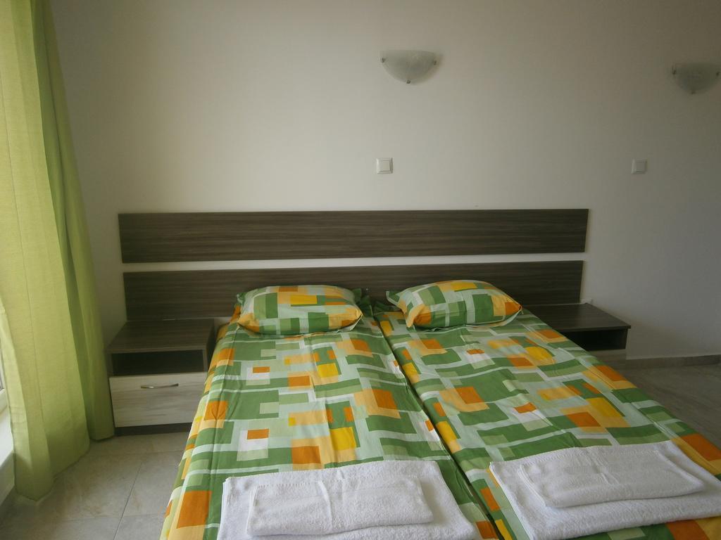 Anna Marina Apartments Sveti Vlas Eksteriør billede
