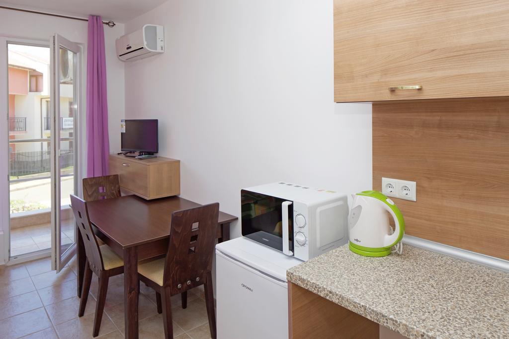 Anna Marina Apartments Sveti Vlas Eksteriør billede