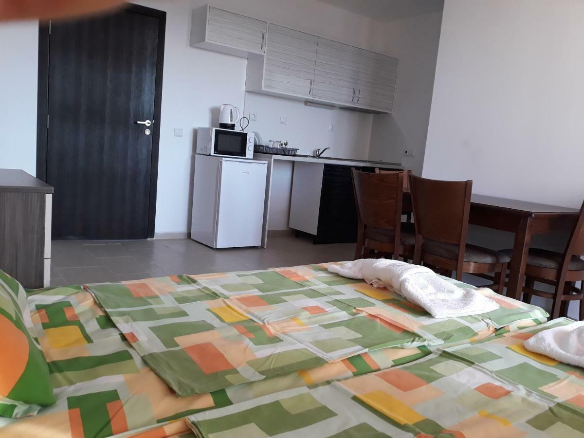 Anna Marina Apartments Sveti Vlas Eksteriør billede